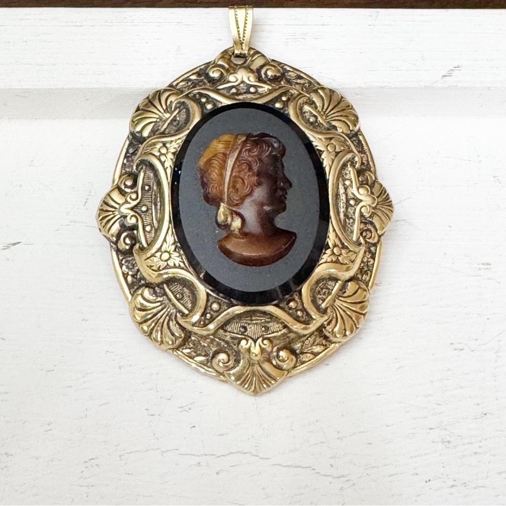 Victorian Black Glass Cameo Pendant Gold Plate/Tone Mourning Jewelry